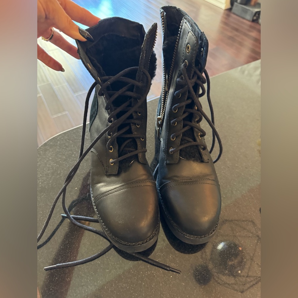 Ugg Tall Leather Boots Size 8